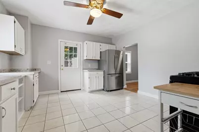 20 Otis St, Wakefield, MA 01880 - Photo 8