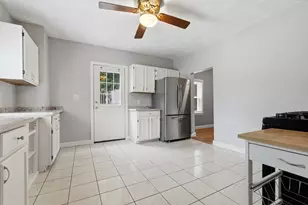 20 Otis St, Wakefield, MA 01880 - Photo 8