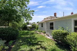 5 Franklin St, Dartmouth, MA 02748 - Photo 12