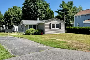 76 Dickens St, Attleboro, MA 02703 - Photo 1