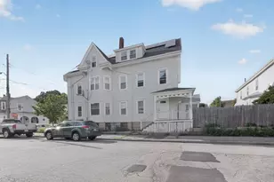 304 Summer St, New Bedford, MA 02740 - Photo 2