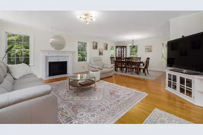 21 Chase Rd, Dartmouth, MA 02747 - Photo 8
