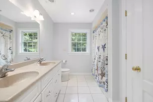 21 Chase Rd, Dartmouth, MA 02747 - Photo 16
