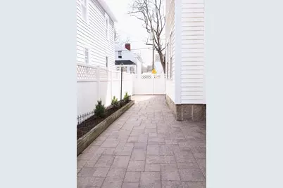 107 Sycamore St, New Bedford, MA 02740 - Photo 32