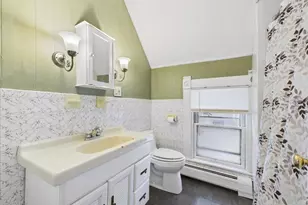107 Sycamore St, New Bedford, MA 02740 - Photo 32