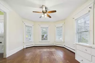 107 Sycamore St, New Bedford, MA 02740 - Photo 4