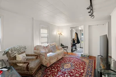 35 Middle St, Newton, MA 02458 - Photo 6
