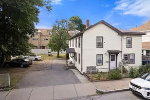 35 Middle St, Newton, MA 02458 - Photo 4