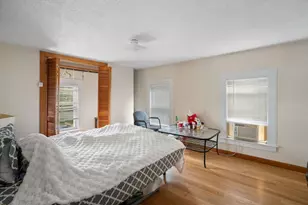 35 Middle St, Newton, MA 02458 - Photo 18