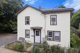 35 Middle St, Newton, MA 02458 - Photo 2