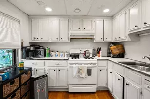 35 Middle St, Newton, MA 02458 - Photo 8