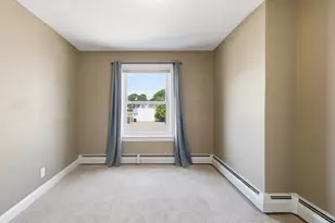 27 Johnson St, Fall River, MA 02723 - Photo 18