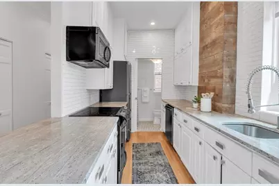 17 Cazenove St #404, Boston, MA 02116 - Photo 6