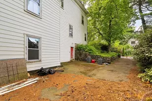 212 Chestnut Ave, Boston, MA 02130 - Photo 14