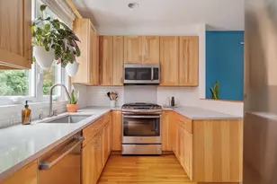 217 Hamilton St, Cambridge, MA 02139 - Photo 14