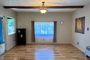 11 Amherst St, Worcester, MA 01602 - Photo 8