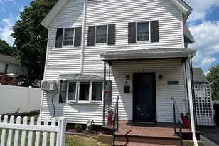 11 Amherst St, Worcester, MA 01602 - Photo 2