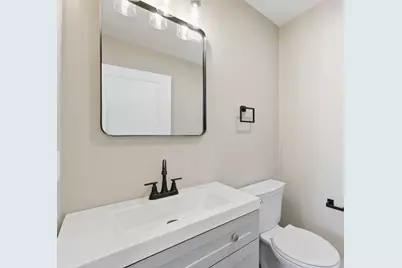 43 Leyfred Ter #1, Springfield, MA 01109 - Photo 8