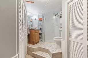 11 Hemlock Ave, Methuen, MA 01844 - Photo 32