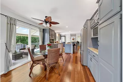 32 Country Club Cir, Pembroke, MA 02359 - Photo 10