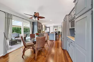 32 Country Club Cir, Pembroke, MA 02359 - Photo 10