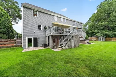 32 Country Club Cir, Pembroke, MA 02359 - Photo 36
