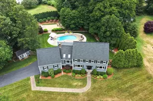 32 Country Club Cir, Pembroke, MA 02359 - Photo 1