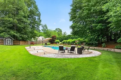 32 Country Club Cir, Pembroke, MA 02359 - Photo 32