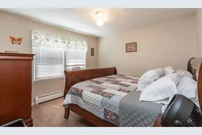 22 Reservoir Ave, Swansea, MA 02777 - Photo 10
