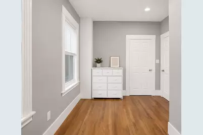 8 Jay St, Fitchburg, MA 01420 - Photo 10