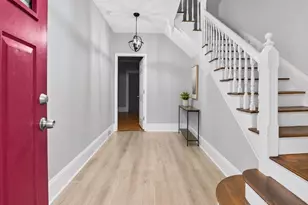 8 Jay St, Fitchburg, MA 01420 - Photo 2