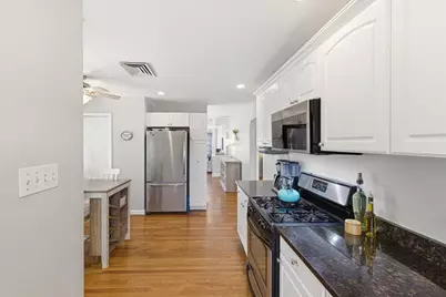 191-193 Cornell St #2, Boston, MA 02131 - Photo 6