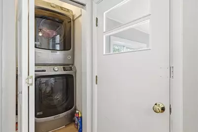 191-193 Cornell St #2, Boston, MA 02131 - Photo 12