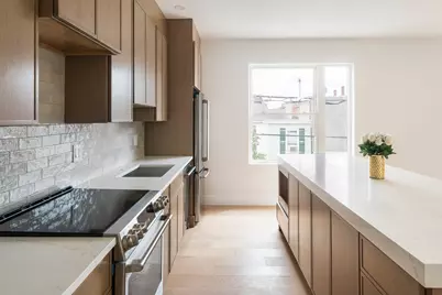 60 Franklin St #2, Somerville, MA 02145 - Photo 6