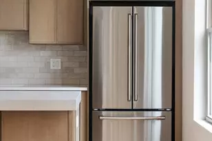 60 Franklin St, Somerville, MA 02145 - Photo 4