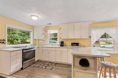 17 Parlee Road, Chelmsford, MA 01824 - Photo 2