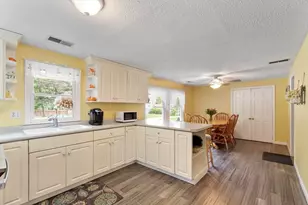 17 Parlee Rd, Chelmsford, MA 01824 - Photo 6