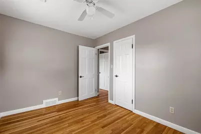 488 Pleasant St, Leicester, MA 01524 - Photo 16