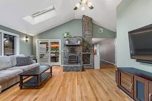 488 Pleasant St, Leicester, MA 01524 - Photo 4