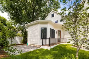 712 Watertown St, Newton, MA 02460 - Photo 30