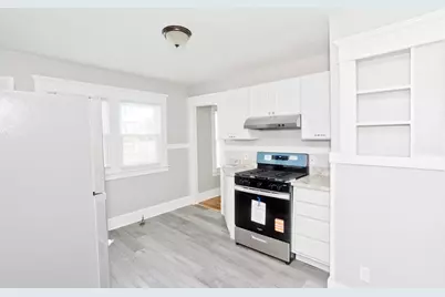 424 Carew, Springfield, MA 01104 - Photo 6