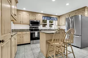 99 Burley St, Danvers, MA 01923 - Photo 6