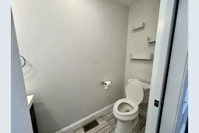 33 Farquhar St #1, Boston, MA 02131 - Photo 22