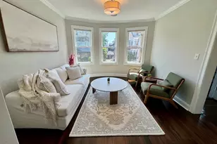 33 Farquhar St, Boston, MA 02131 - Photo 4