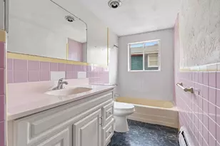 105 Oakwood Ave, Revere, MA 02151 - Photo 12