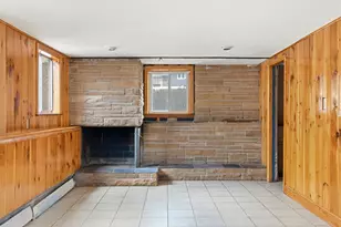 105 Oakwood Ave, Revere, MA 02151 - Photo 18