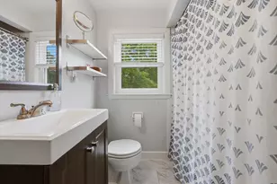 1 Middle St, Woburn, MA 01801 - Photo 10