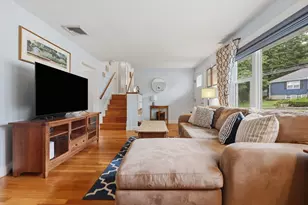 1 Middle St, Woburn, MA 01801 - Photo 4