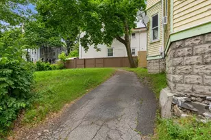 443 Medford St, Somerville, MA 02145 - Photo 32