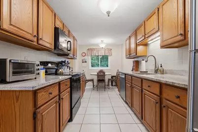 9 Ledgewood Way #22, Peabody, MA 01960 - Photo 8